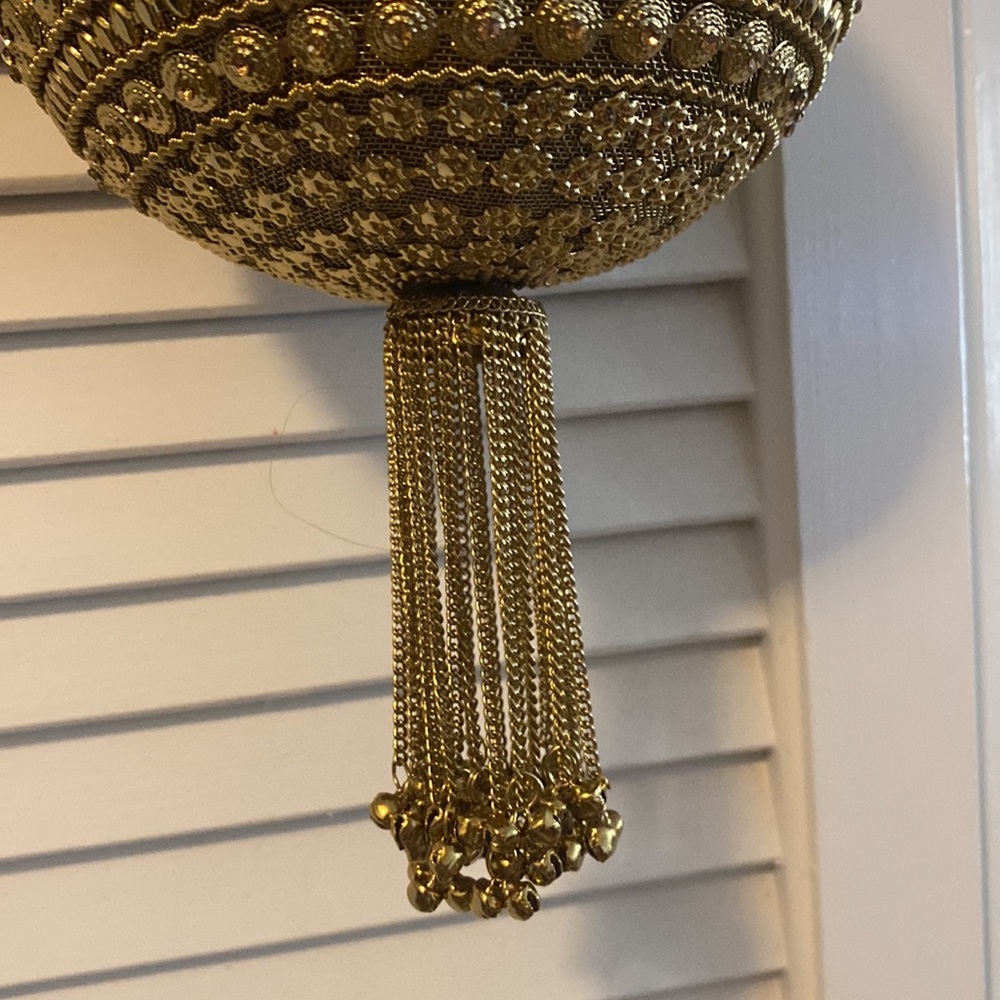 One of a Kind ball shaped purse - Picture 5 of 12